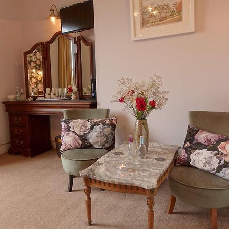 Courtmacsherry Hotel Buitenkant foto
