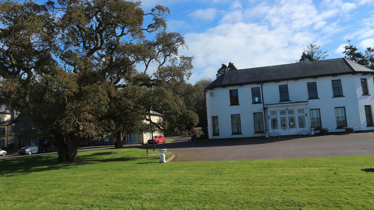 Courtmacsherry Hotel Buitenkant foto